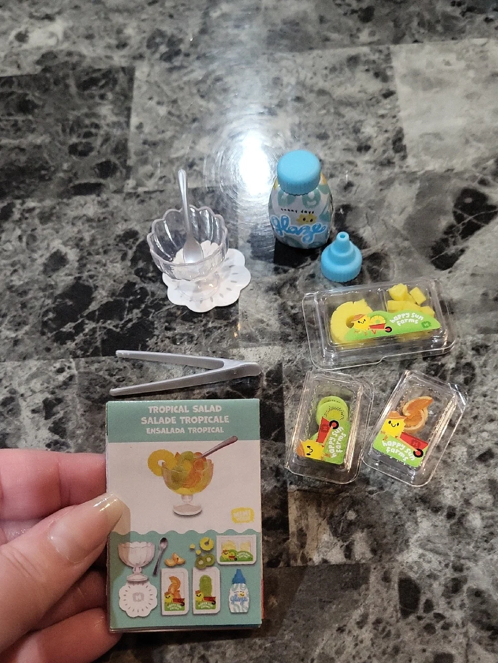Miniverse Make It Mini Tropical Salad